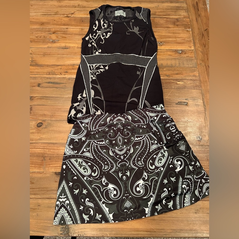 Athleta Black and White Tank (small) and Skort (x-small)